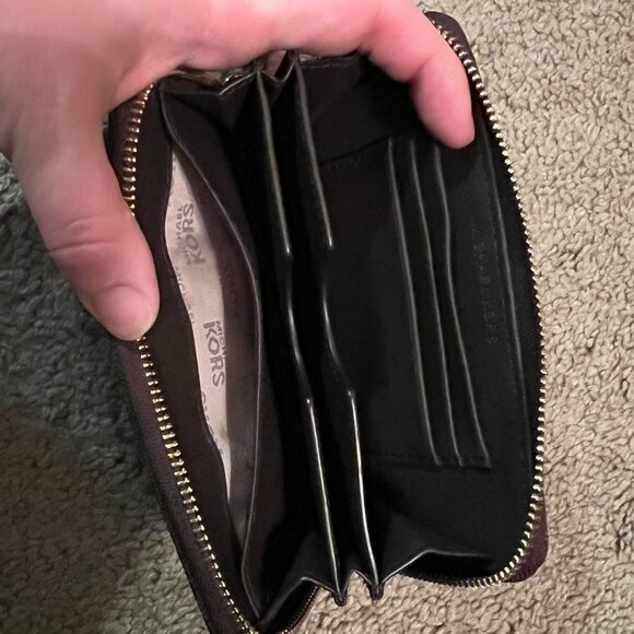 Michael Kors Brown Signature Wallet - Picture 4 of 5